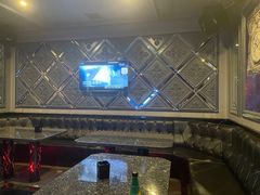 -范特西FANTASY量贩式KTV(民主广场店)