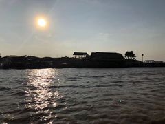 -洞里萨湖
