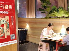 -肥肥虾庄·金牌油焖大虾(东湖欢乐谷店)