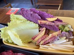 -花菇朵·云山雀 ll 野生菌锅·野果酸汤·精品滇菜(万柳店)