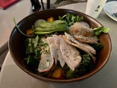 牛油果烧鸡沙拉-农畉LONFOOD(福田星河COCOPark店)