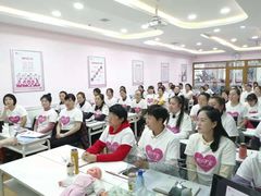 -爱月宝月嫂·育儿嫂(哈尔滨总店)