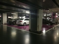 -恒隆广场·停车场