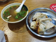 -黄阿姨锅贴大王(万航渡路店)