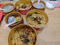 -万方圆拌粉瓦罐汤(恒茂华城店)
