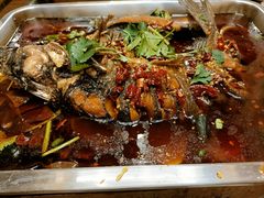 东镇给力烤鱼-老东镇啤酒屋海鲜加工·蒸汽海鲜·海鲜烧烤(台东店)