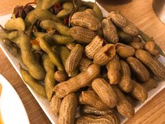 花生毛豆拼-猫姑娘大盘鸡(商城路店)