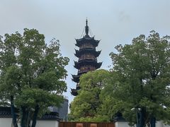 -龙华寺