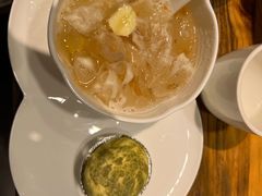 桃胶煮莲子配酥皮芋茸包-临家闽南菜(宝洲路店)
