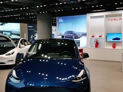 -TESLA 特斯拉(上海太古汇体验店)