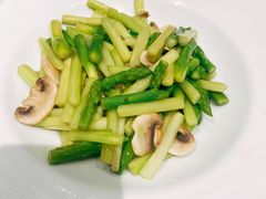 芦笋口蘑-楚山晓·湖北菜(武汉光谷K11店)