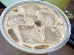 -星巴克臻选(上海中环广场2F店)