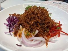 -阿瓦山寨·湘菜现炒·剁椒鱼头王(咸阳总店)