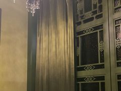-贝勒爷·酥不腻烤鸭