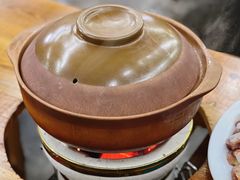 -广味炭炉鸡煲(宝业路分店)