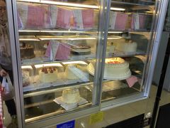 面包甜点陈列柜-红宝石·鲜奶小方(长阳店)