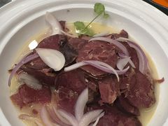 -乡村馕坑肉·烧烤·新疆菜·本地人更爱吃(阿勒泰首店)