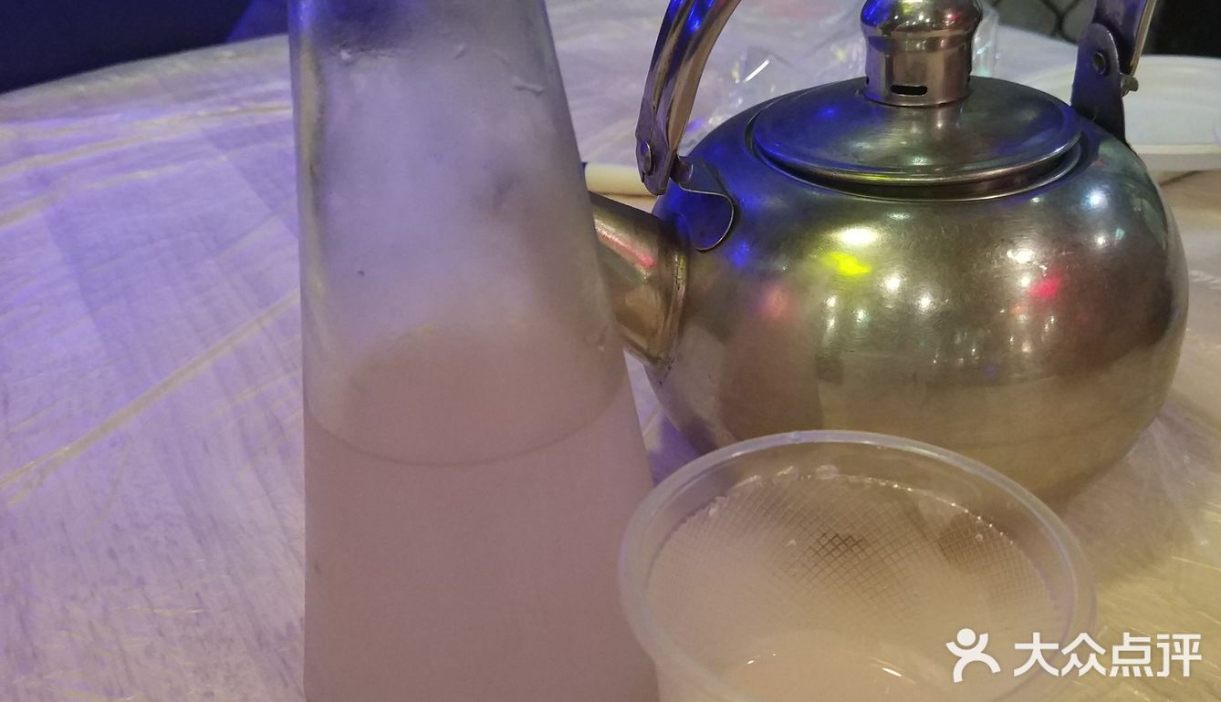 幸好看到门口服务员，进来直接说兑换，要求免葱免辣