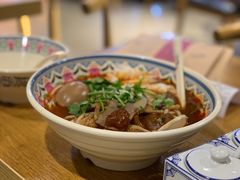-鑫花溪牛肉米粉(人民广场店)