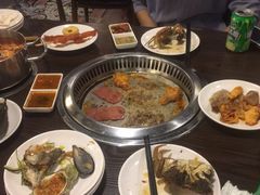 -海吃海喝海鲜烤肉餐厅