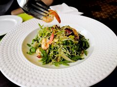 -香格里拉鱼跃地中海西餐厅·牛排披萨
