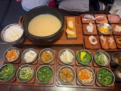 -银米·云南传统过桥米线(双廊黑金冠店)