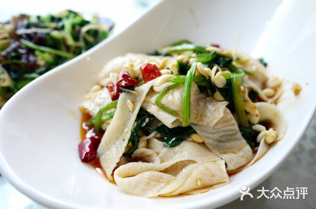 陕南藕粉皮好像是 酸辣口