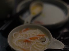 云南过桥米线-云海肴云南菜·蒸汽石锅鱼(青岛万象城店)