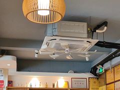 -胡须佬鸡煲四季火锅店(石厦西村直营店)