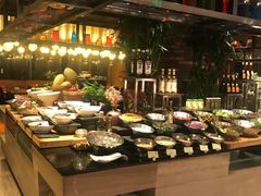 自助取餐区-OPEN開全日自助餐厅·牛肉火锅·海鲜(佛山希尔顿酒店)