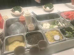 -油梨树 AVOCADO TREE(亮马桥店)