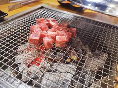 雪花肉粒-肉甲韩国木炭烤肉(新壹街1店)