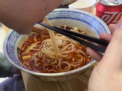 -魔都三兄弟酸辣粉·蘸卤炸串(虹桥万科店)