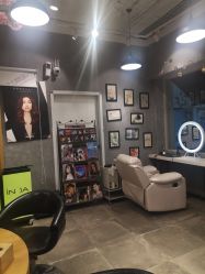 -时尚殿堂明星门店