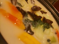 无油鱼汤煮时蔬-港丽餐厅(高德置地店)