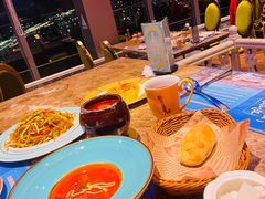 -魅力边城旋转餐厅
