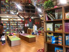 -外研书店(北京外国语大学西校区北外国际大厦店)