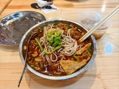 -柳州肥姨妈大骨螺蛳粉(东靖路店)