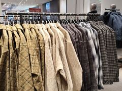 -URBAN REVIVO(上海中庚漫游城店)