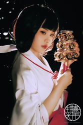 点击看大图 -持熹光年写真体验馆