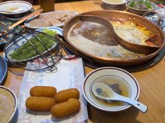 -洱火云南酸菜牛肉火锅(石景山当代商城店)