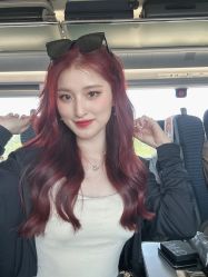 -MOVAN  HAIR莫凡匠人发型屋