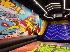 -爱蹦iBOON蹦床运动馆(江汉店)