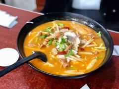 酸辣肥肠米线-缘久缘米粉(新街口店)