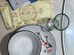 -侬佳蒸菜馆(听潮店)