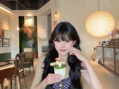 -luutosa  cafe & tea 鹿兔山