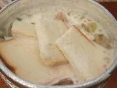 -啰啰冰屋(景洪总店)