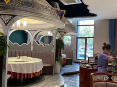 -哈啾嗨·新概念蒙餐(红星新城店)