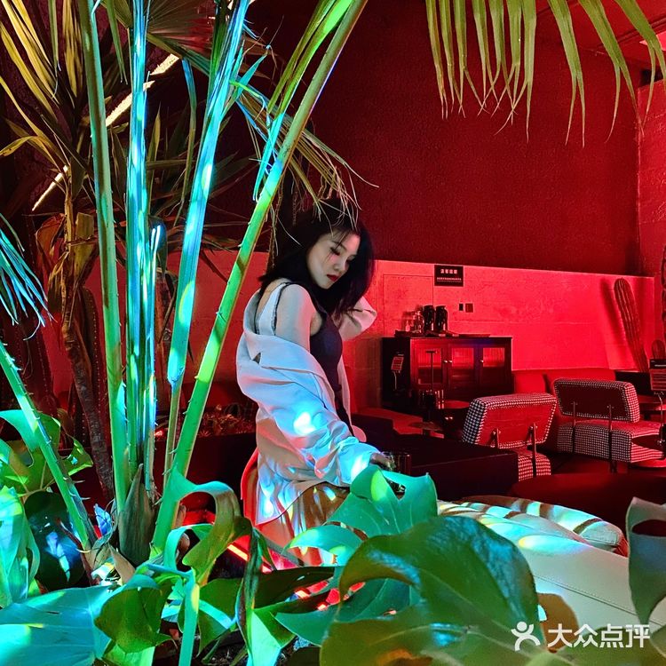 重庆探店｜未来时空之旅 重庆TAO酒吧