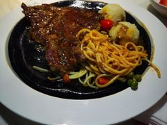 -豪客来牛排(中央花苑店)